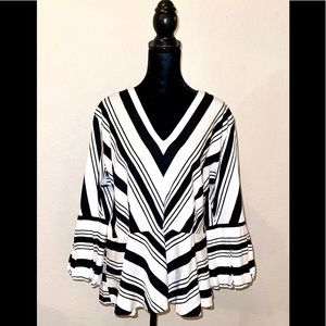 🏁 New York and Company- Black & White, Chevron Patterned Blouse 🏁 *SOLD*